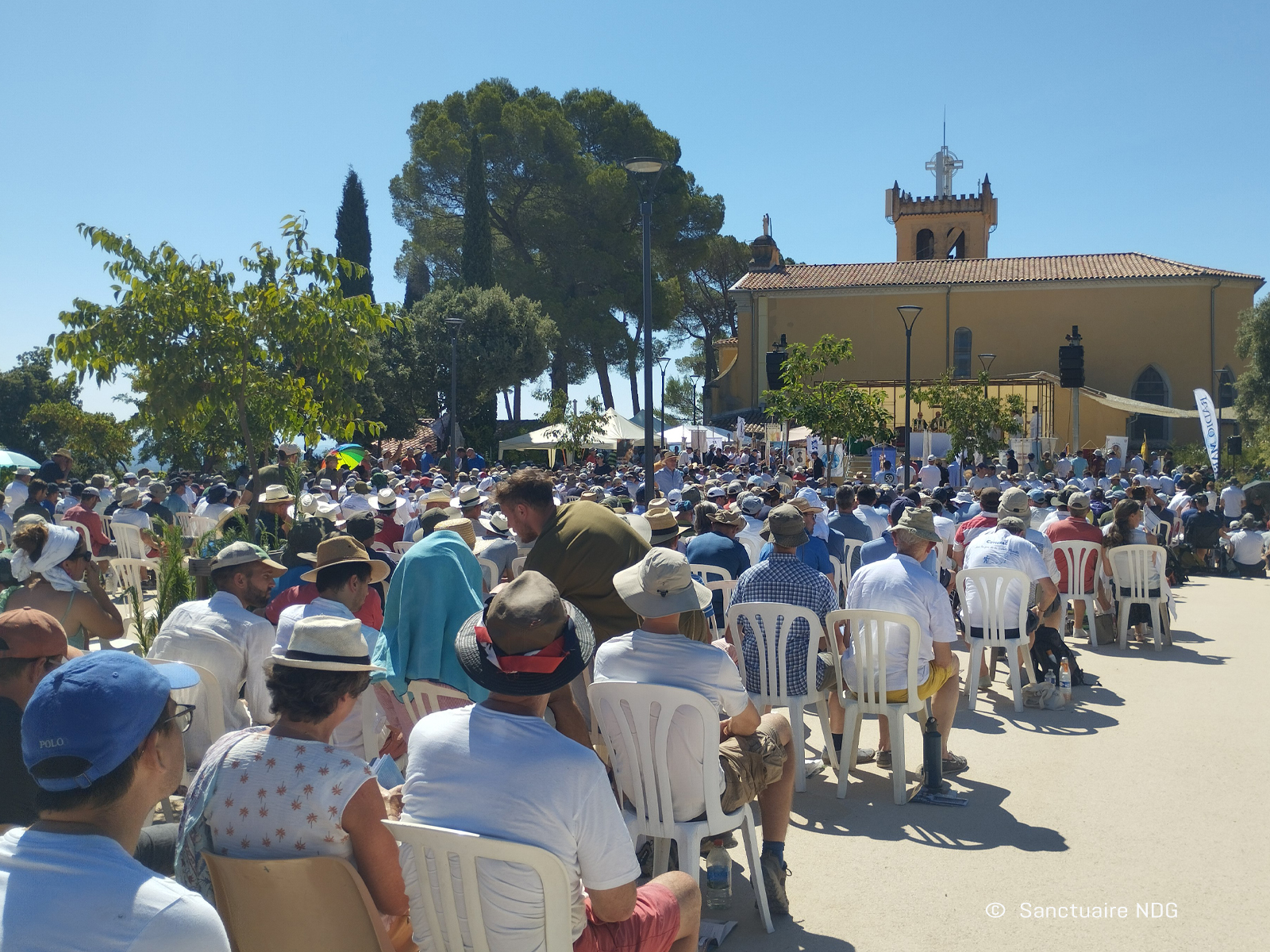 messe-dimanche-assemblée-2